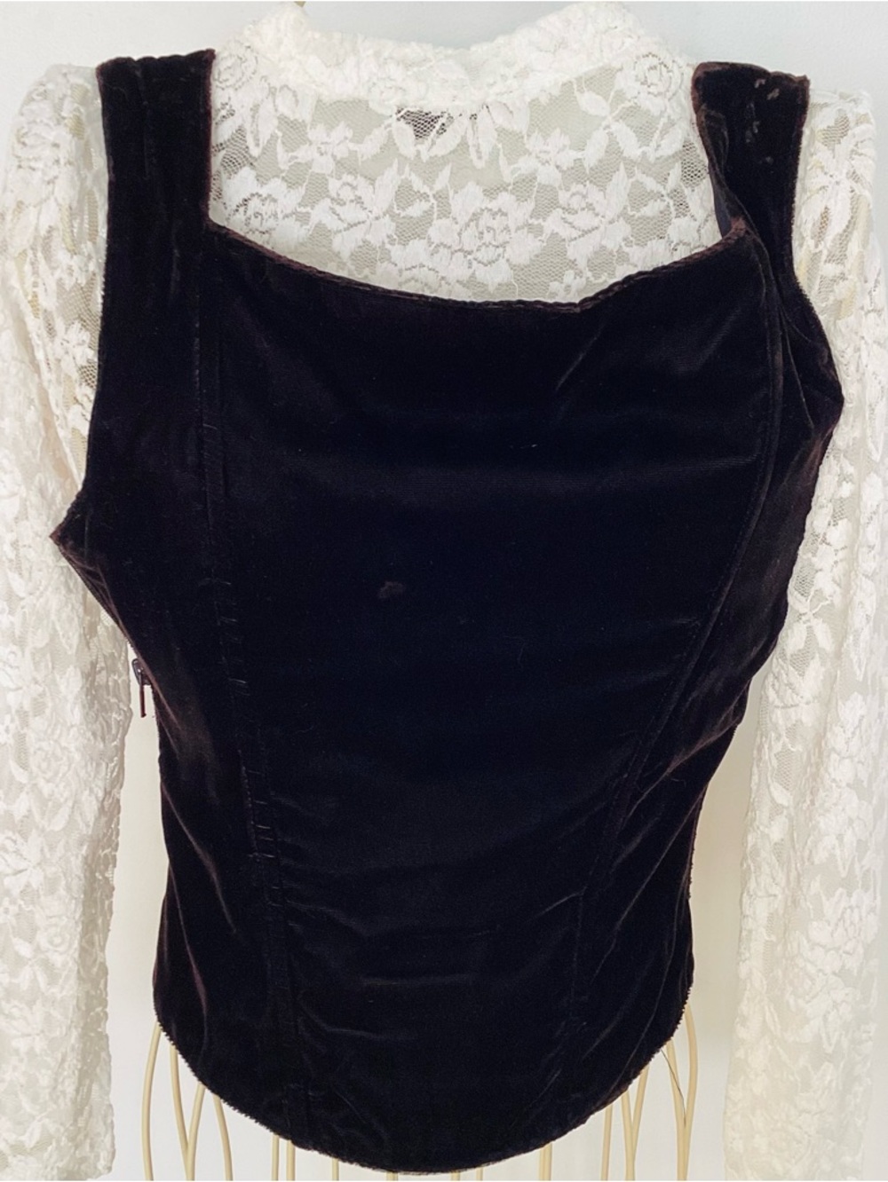 Vintage Lace Up Vest Black Velvet - Picture 3 of 8